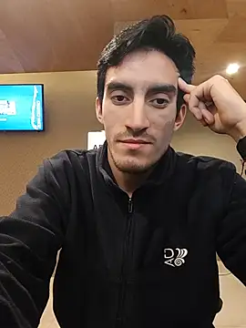 TommyMomentum Live XXX-Chat