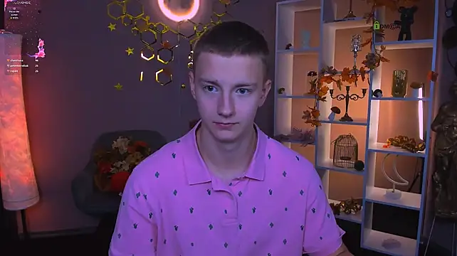 noah_nero Adlı Modelin Canlı XXX Sohbeti