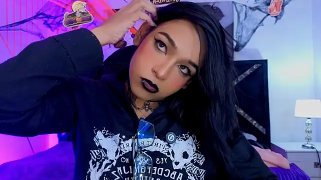Dannyhot_ – Naživo XXX chat
