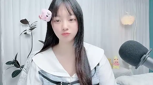 XXX chat uživo modela Winnie666999