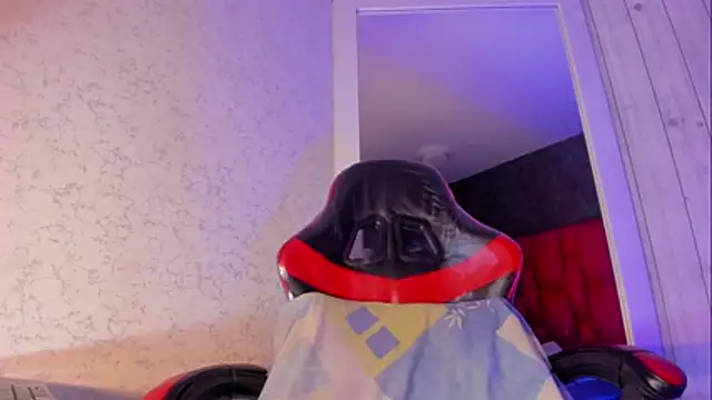 DominicSccott XXX чат на живо