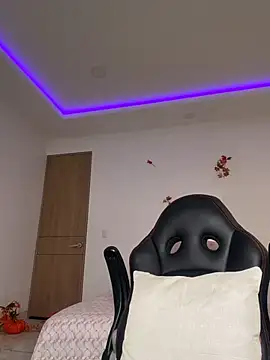MissBecka_ Adlı Modelin Canlı XXX Sohbeti