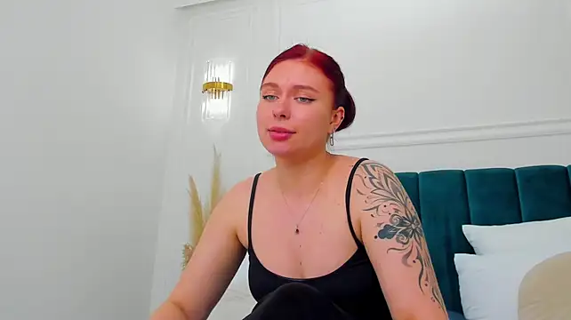 LizyBex Adlı Modelin Canlı XXX Sohbeti