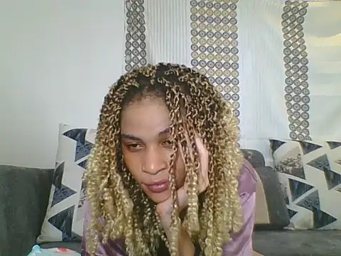 צ'אט XXX בשידור חי של maya_dol