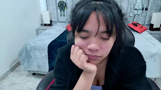 laureentt_'s Live XXX Chat