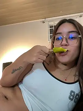 צ'אט XXX בשידור חי של Little_Gaby_