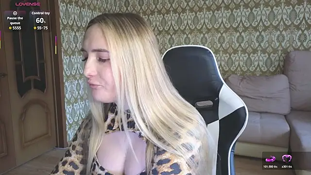Chatroom XXX en direct de Vi_Luxy