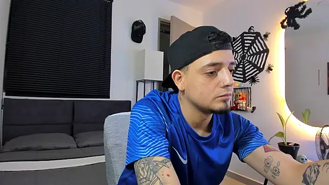 Онлайн чат XXX alejandro_calderon1
