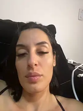 צ'אט XXX בשידור חי של Catmila94