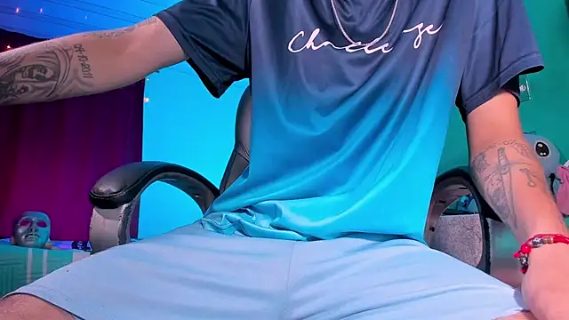 FrannBoy's Live XXX Chat