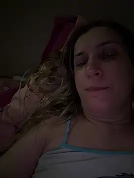 Bia_sexynovaes' Live XXX Chat