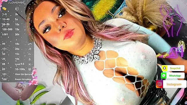 AlwaysHornyMia's Live XXX Chat