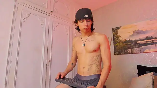 Tyler_durten live XXX chat
