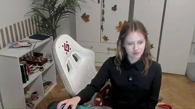 Silly__Milly Live XXX-Chat