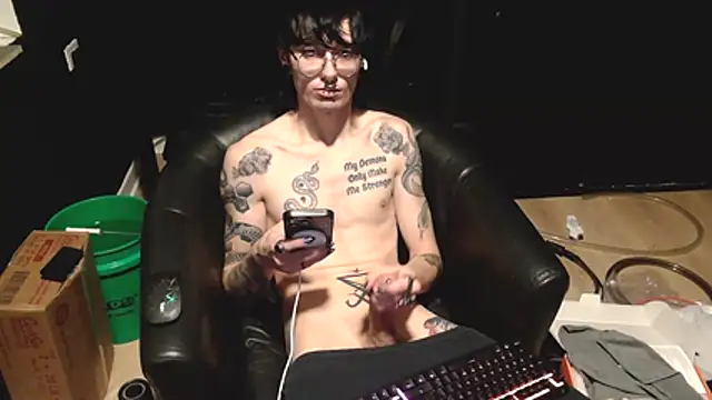 GothSadist Chat XXX in diretta