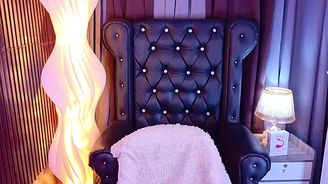 OctaviaHilton Live XXX Chat