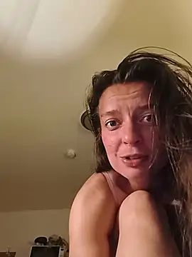 DaddysNaughtyGirl- Webcam-Show