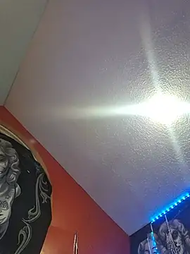 DaddyAndSplashQueen élő XXX-chatje