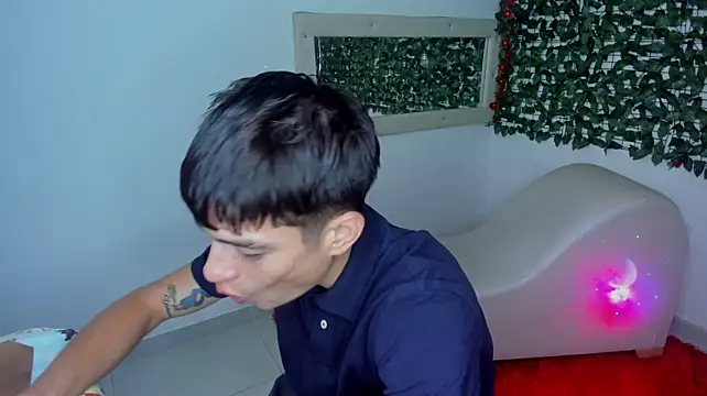 Онлайн чат XXX The_beby_guy