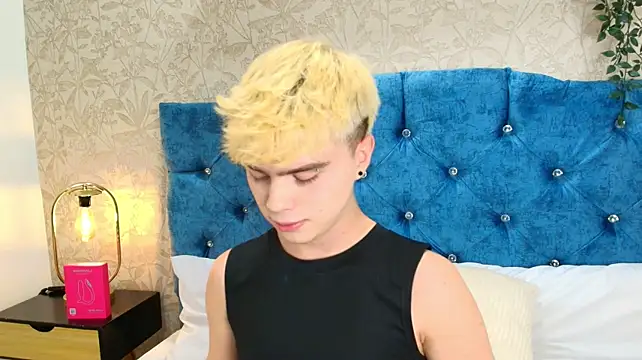 XXX chat uživo modela Ian_Stone