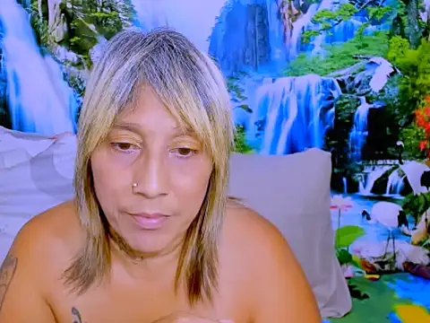 indianroxy: απευθείας συνομιλία ΧΧΧ