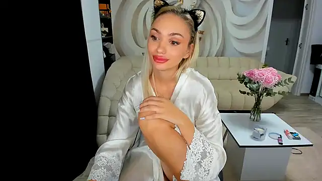 HaleySweet18 – Naživo XXX chat