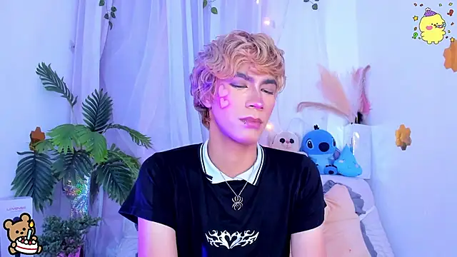 andrea17___ élő XXX-chatje