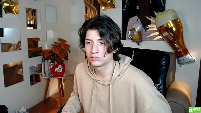 Chat XXX ao vivo de Marcoviolet