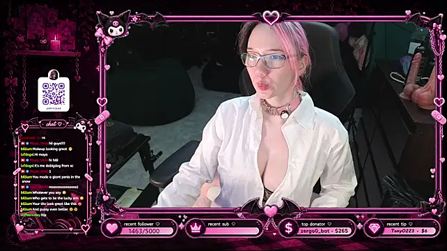 Maya_Viola Chat XXX in diretta