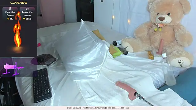 XXX chat uživo modela Benjamin_Buster