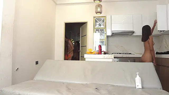 Petiteess 在線直播表演