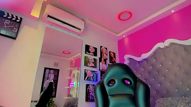 AmbarSaeki Chat XXX in diretta