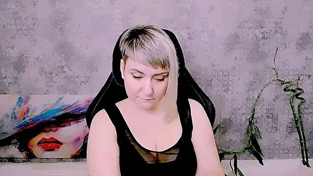 Djullia Adlı Modelin Canlı XXX Sohbeti