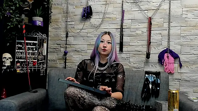 Miss_Kaz's Live XXX Chat
