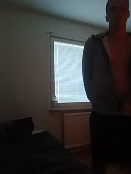 XXX chat uživo modela erikdanil