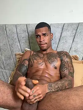 Živý XXX chat blackboy-strong