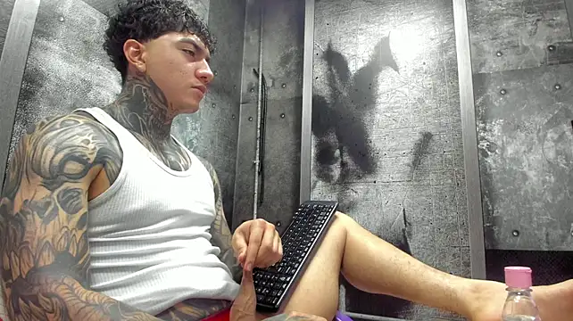 Živý XXX chat Gury_tattoo