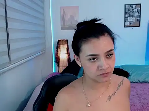 Chat XXX en directo de AriTrueLove