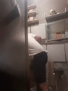Elcabezhupas97: διαδικτυακό σόου στην κάμερα