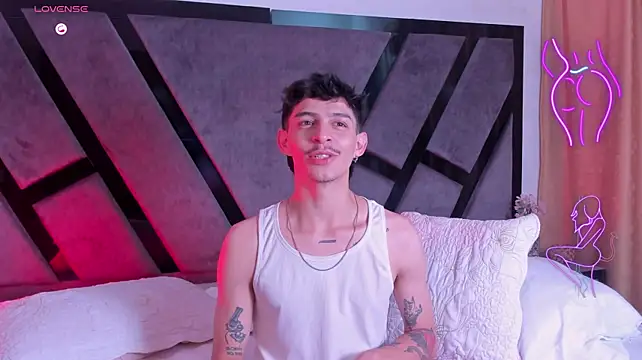 Chat +18 de _IanLark ao vivo