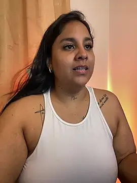 Chat +18 de Liith ao vivo