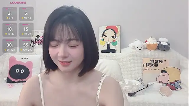 Lucy-8 – Naživo XXX chat