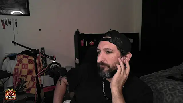 DevilPup75_ Live XXX Chat
