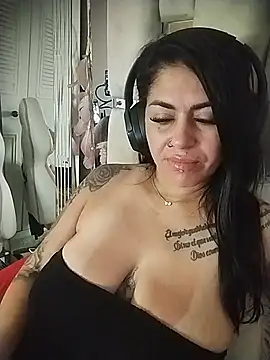 chelaqueen_ লাইভ XXX চ্যাট