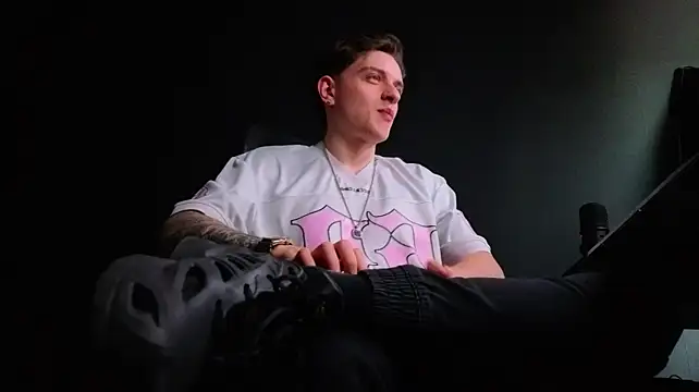 FelixStarkk's Live XXX Chat