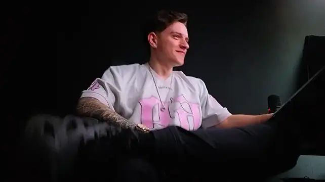 FelixStarkk Live XXX-chat