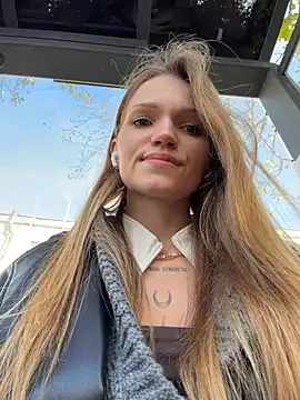 StreetSquirt Live XXX-Chat