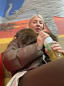 NewLale XXX чат на живо