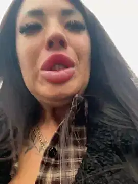 XXX chat uživo modela RuslanaXX
