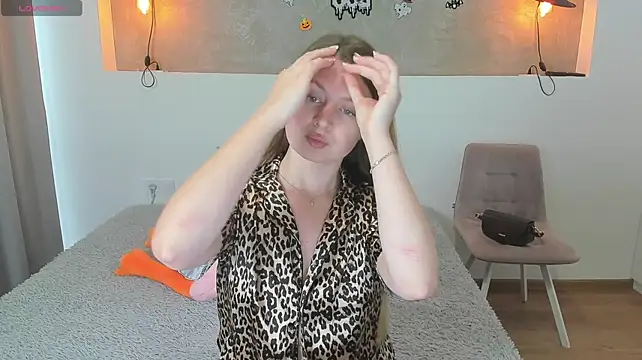 Kitkatvel's Live XXX Chat